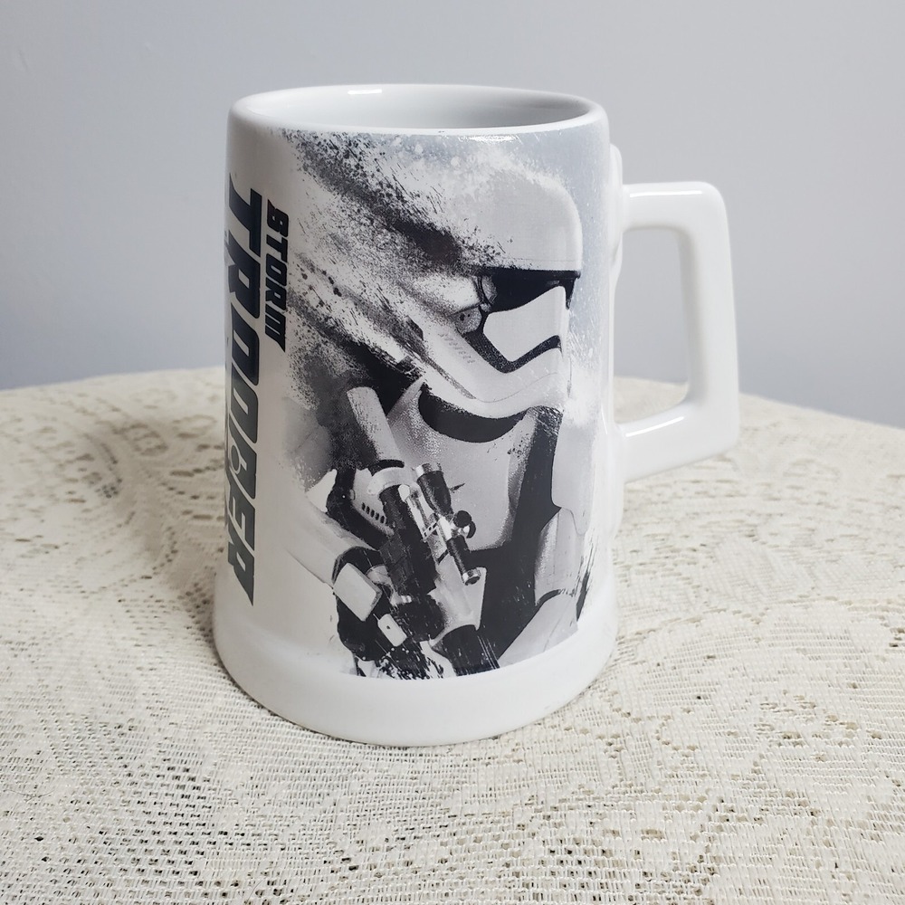 Disney Store STAR WARS Storm Trooper Ceramic‎ Mug Graphics White Black
